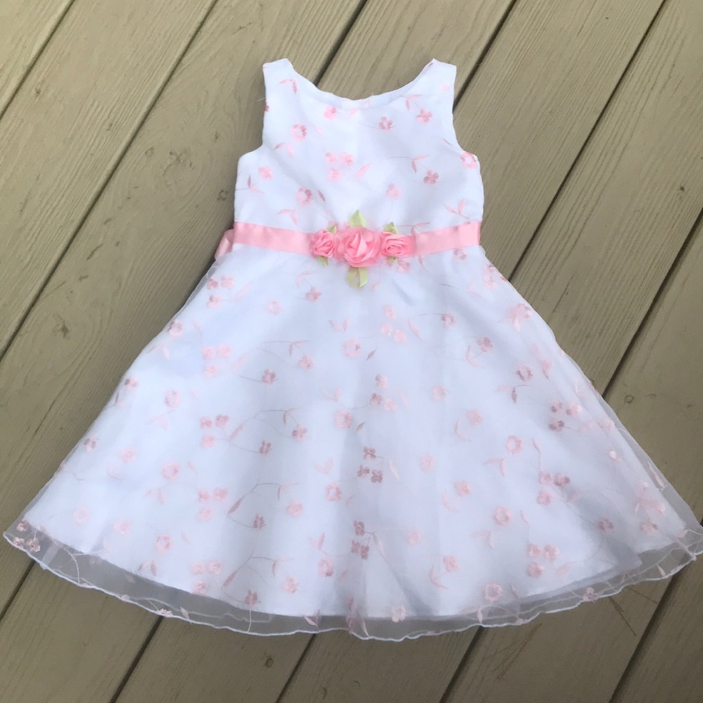 NWOT YOUNGLAND - Cute girls dress white/pink dress, Size: 4